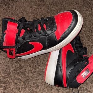 Nike Court Borough Mid 2
